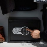 Trezor s el. zámkem ( 10 KG/ VĚTŠÍ VERZE ).