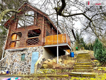 prodej srubové chaty, 50m2, s pozemkem 818m2, Slaný