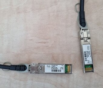 Metalický kabel propojovací Cisco SFP-H10GB-CU5M - 1