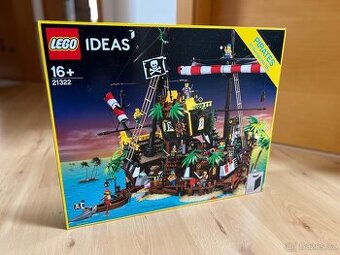 LEGO 21322 NOVÉ