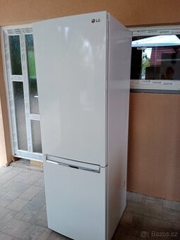 Lednice s mrazakem LG No Frost