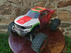 Traxxas Xmaxx 8s