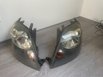 Ford fiesta V světla