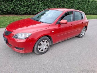 Mazda 3 1.4i 62 kw Klima Model 2005//Na Opravu///