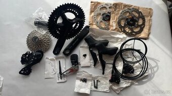 Sada Shimano 105 Di2 2x12 R7100