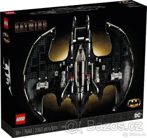 Lego Batman 76161 Batwing 1989 lze pověsit na zeď