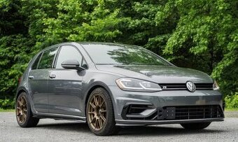 2019 Volkswagen Golf R AWD 2.0