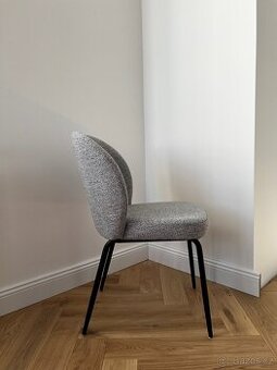 Nové designové židle šedé