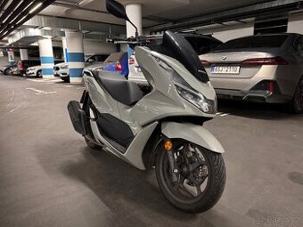 Honda pcx 125 záruka r.v. 2024
