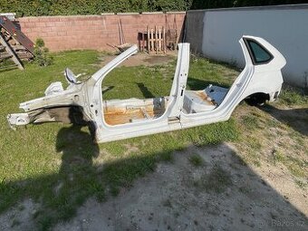 Škoda Rapid bok/čtvrtka