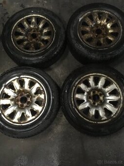 185/60 r15 T Fabia 3 zimní