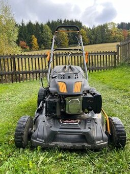 Zahradní sekačka Riwall pro