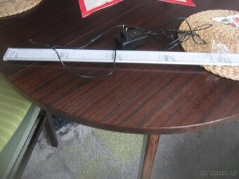 Prodám akvarijní světla Sinkor WRB II napájecím adaptérem.