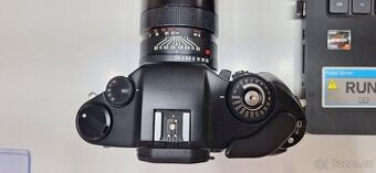 Leica R8 + Elmarit - R 135mm f2.8