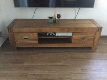 Televizní stolek