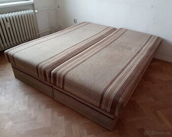 Daruji za odvoz dvě postele výklopné