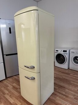 Lednice s mrazákem Gorenje (304)