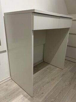 Toaletní stolek Ikea Brimnes