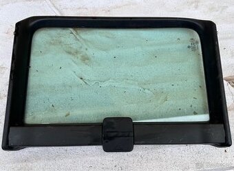 prodam prave okno - caddy r. v. 2013