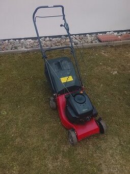 Benzínová sekačka