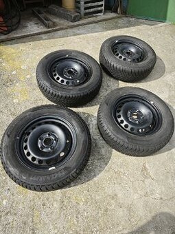 Zimní pneu s disky pro VW golf5 nebo Škoda Octavie