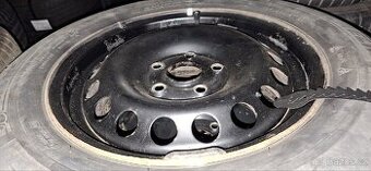 Prodám zimní plechové disky vč pneumatik
