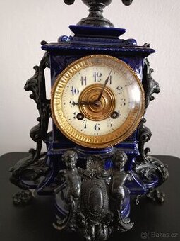 starožitné krbové hodiny