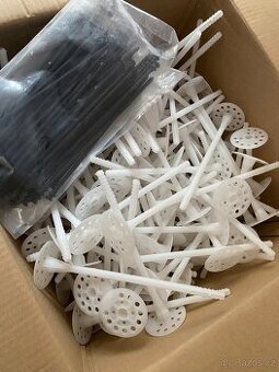 Fasádní hmoždinky 10/220