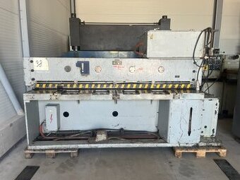 Tabulové nůžky Wafao NG-2500/5A