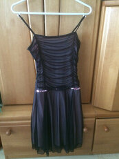 Černé dívčí šaty - 1