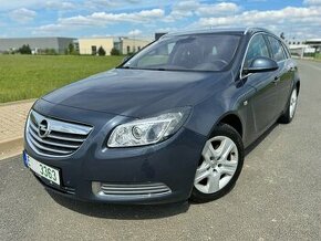 OPEL INSIGNIA 2.0 CDTI //2011 XENONY NAVIGACE TAŽNÉ ROZVODY