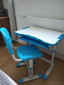 Výškově nastavitelný stůl s židlí - 1