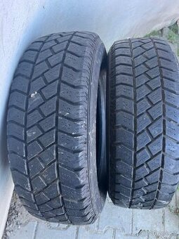 2x zimní pneu 225/65R16C
