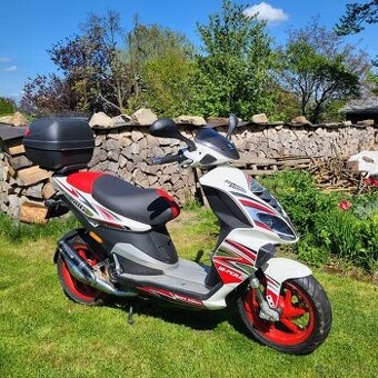 Skútr Piaggio 50 ccm