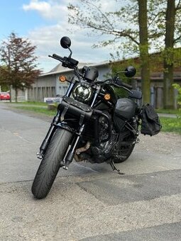 Honda Rebel 1100 (2023, manuál) – záruka, top stav, doplňky