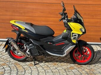 APRILIA SR GT 200