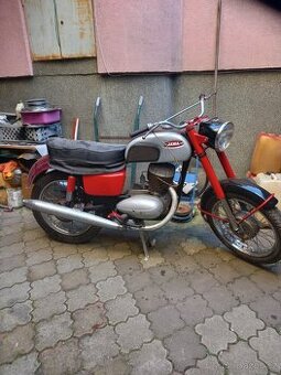 Jawa 250 californian