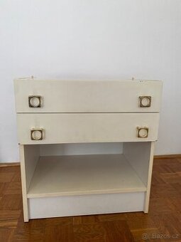 Noční stolek / skříňka vintage