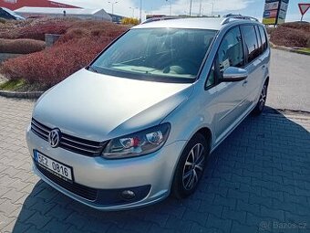 VOLKSWAGEN TOURAN 1,6 TDI /NAVI/2xKOLA/ROZVODY/ODPOČET DPH/