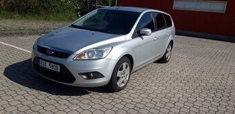 Ford Focus 2,0i 16V Carving 107 kw kombi