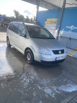 vw Touran 1.6Fsi 85kw