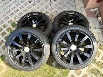 Alu kola 235/45r18 zimní Tesla