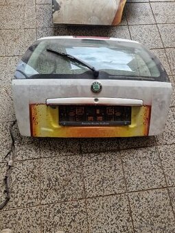 Zadní dveře Škoda Octavia Combi