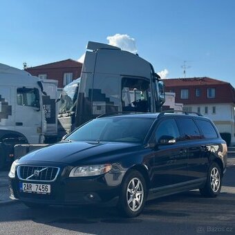 Volvo V70 2008 2.4D5 6-ti kvalt manuál
