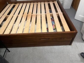 Postel z masivu s úložným místem - Dub