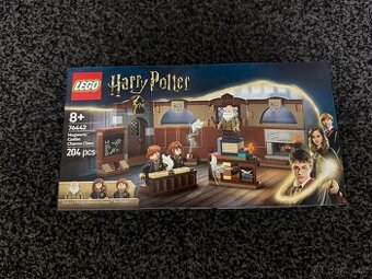 LEGO® Harry Potter™ 76442 Bradavický hrad: Hodina kouzelných