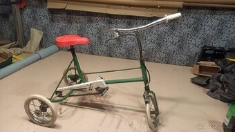 Dětská šlapací tříkolka