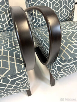 2x Oblíbená křesla Halabala po kompletní renovaci