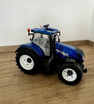 Traktor Bruder 03120 New Holland T7.315