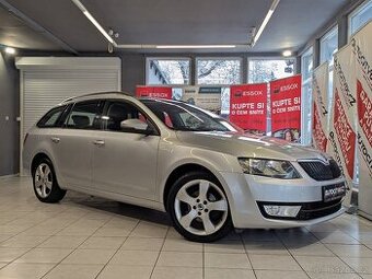 Škoda Octavia KOMBI 1.6 TDi 81kW DSG STYLE, KESSY, PDC